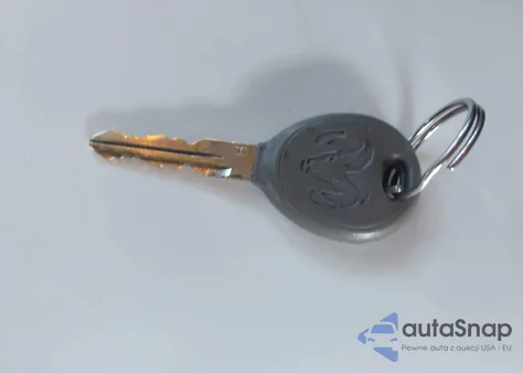 2001 Dodge Dakota Slt/Sport from USA, damaged, VIN 1B7HL2AN21S268957